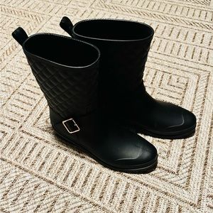 Black Capelli Women’s Rain Boots LIKE NEW Size 9